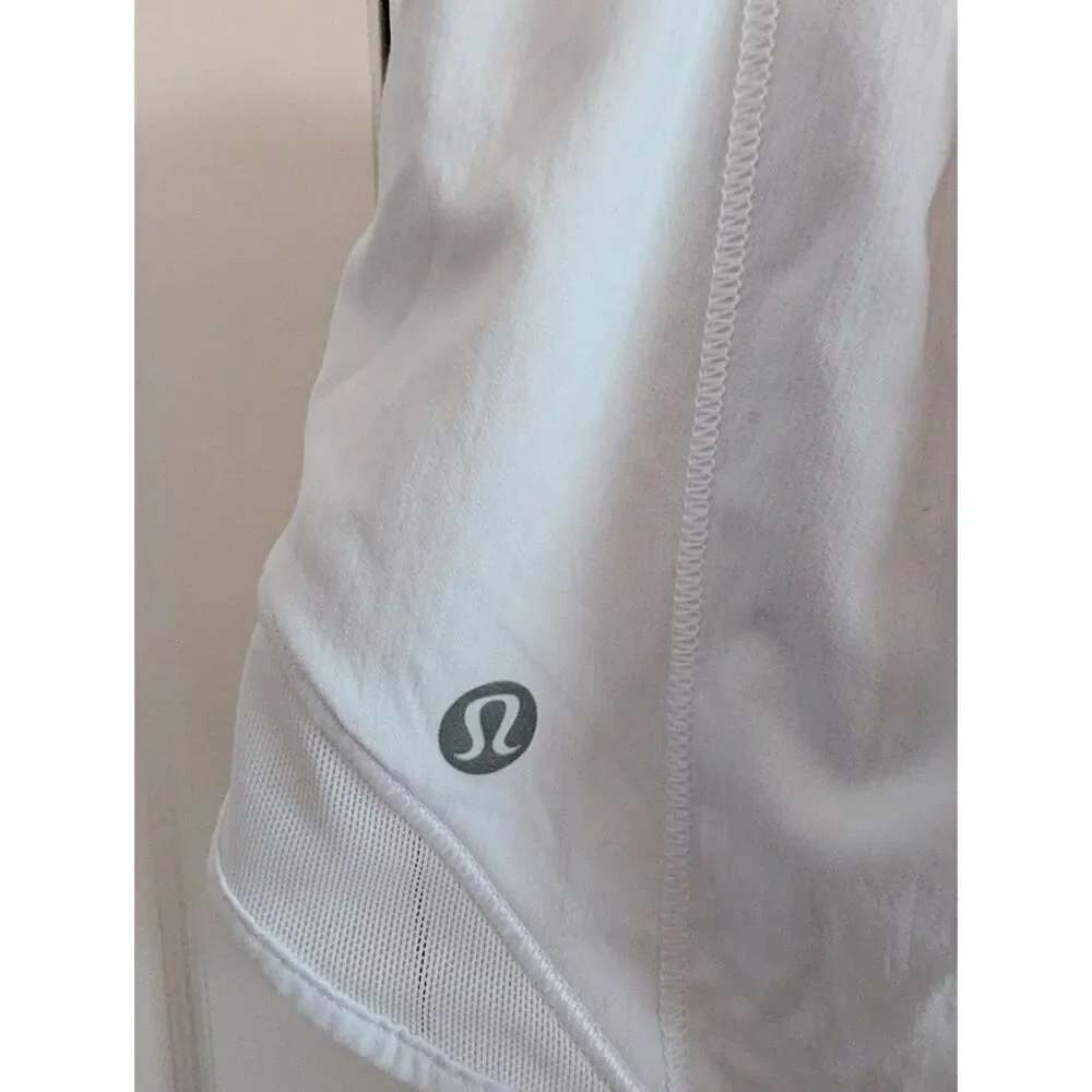 Lululemon White HR Hotty Hot Shorts 2 2.5